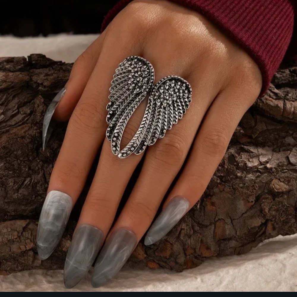 NWT Silver Guardian Angel Wings 7.5 Goth Boho Oversized Ring!!